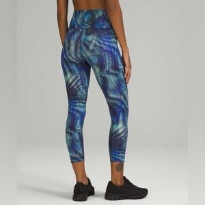 LULULEMON Wunder Trajn High Rise Crop, 23” (US 6)
